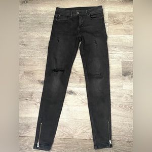 ZARA BASIC Z1975 Black Denim Fashion Rip Jeans Women Size 4 Small Gently Used